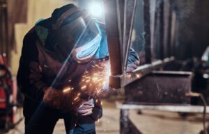 Mutu las jasa konstruksi baja